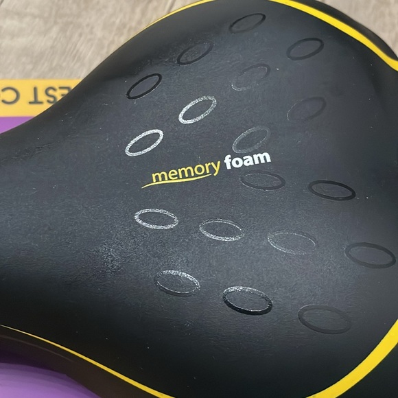 Velo Plush Bicycle Seat - Picture 3 of 5